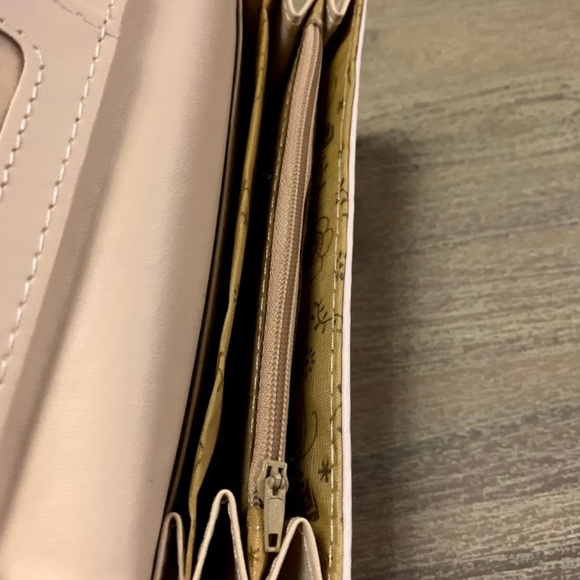 Paris Design Hand Wallet - Picture 4 of 4